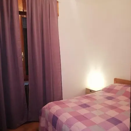 Grazioso In Villetta Bifamiliare
