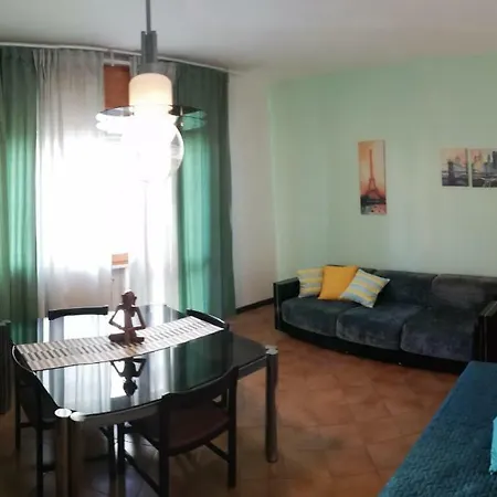 Grazioso In Villetta Bifamiliare Hébergement de vacances