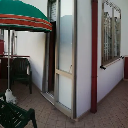 Grazioso In Villetta Bifamiliare Casa de Férias Rimini